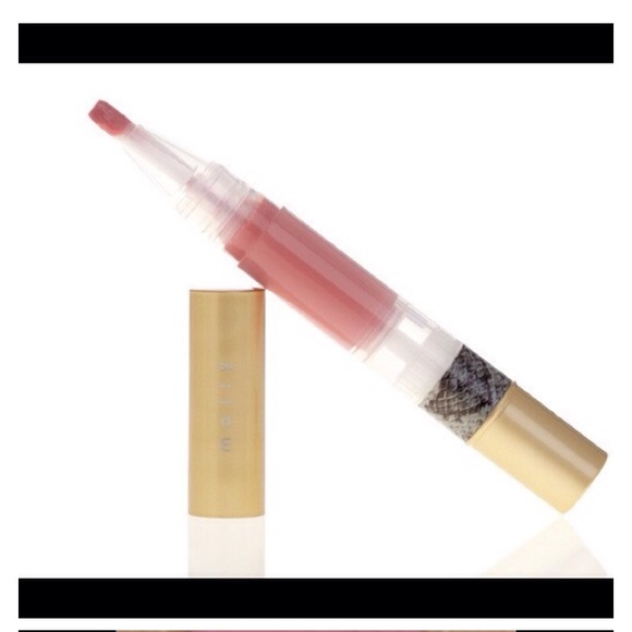 Mally High Shine Liquid Lipstick - Mally's Look