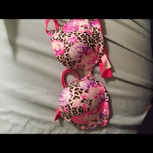 Floral print pink bra