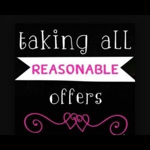 MAKE ME AN OFFER 💕😘