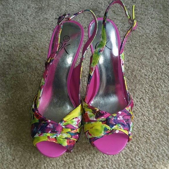 "it's OK!" heels