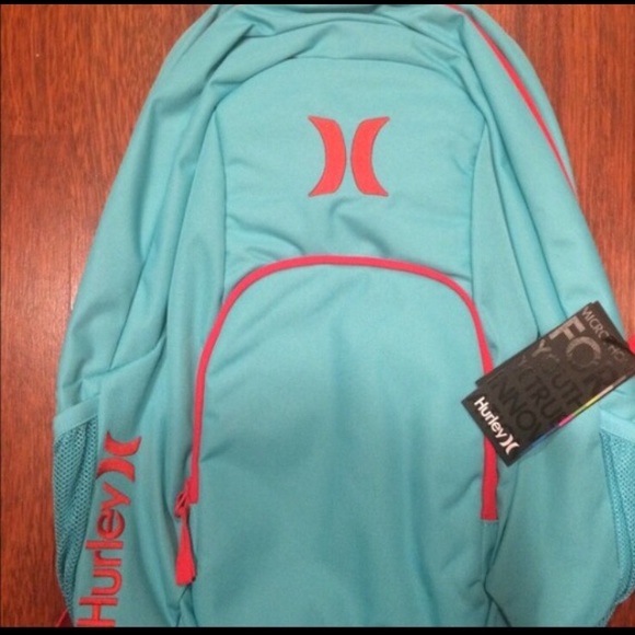 Hurley Accessories - BUNDLE. Hurley Small Backpack + ambrielle bra