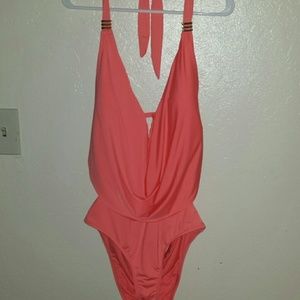 BNWT Bar I I I drape front halter