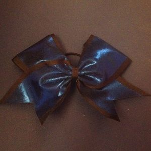 Cheer bow