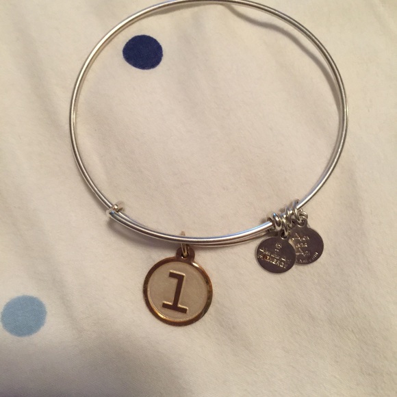 Alexi and ani silver bracelet letter L