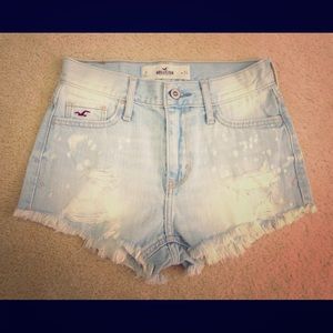 Hollister high-waisted shorts. Size 1/25 waist