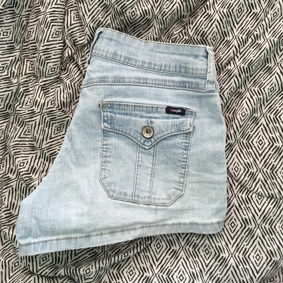 Light Jean shorts