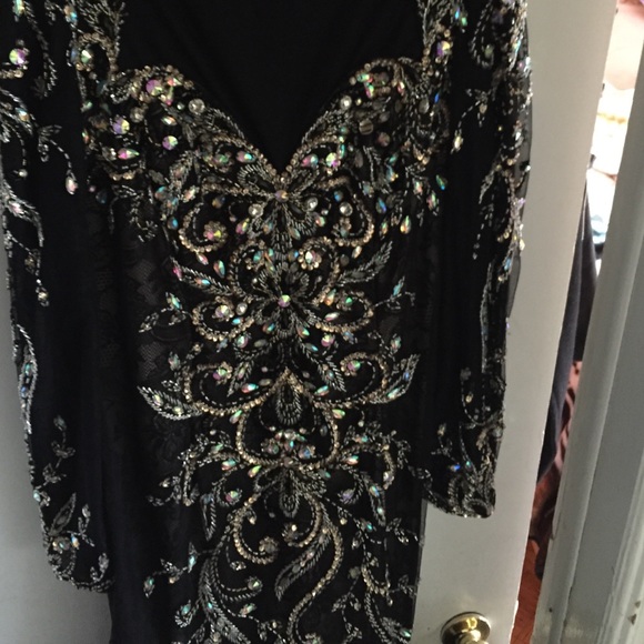 Dress - Picture 2 of 4