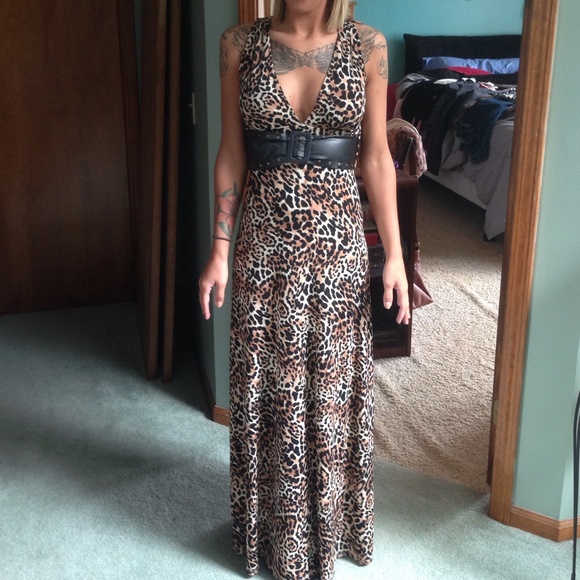 Cheetah maxi dress with belt - Picture 3 of 4
