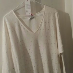 Beautiful lightweight sweater