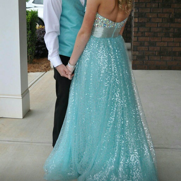 Prom/ formal dress turquoise - Picture 3 of 4