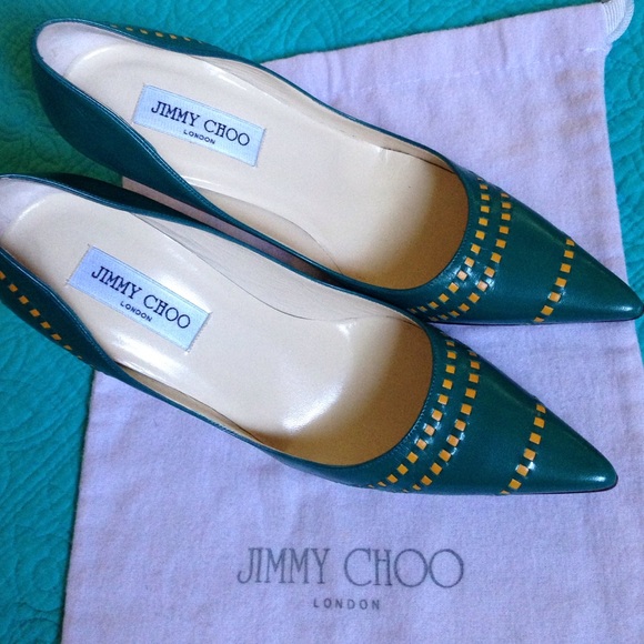 Gorgeous dark teal pumps