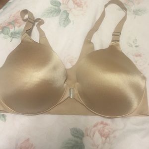 Vanishing back Nude color soma bra front closure