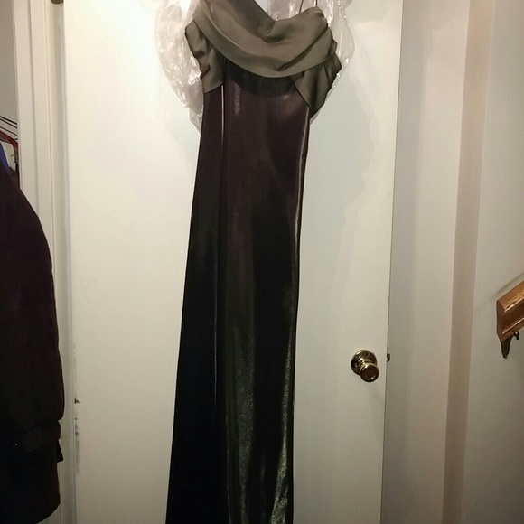 Betsy Amdam olive green dress