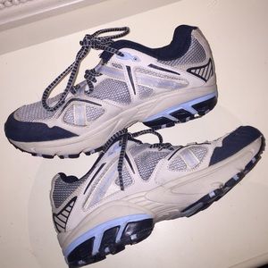 AVIA hiking shoes