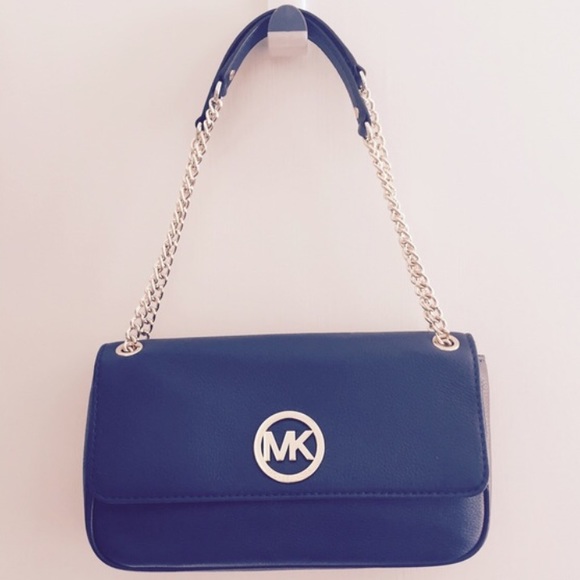 MICHAEL Michael Kors Handbags - Michael Kors navy blue purse