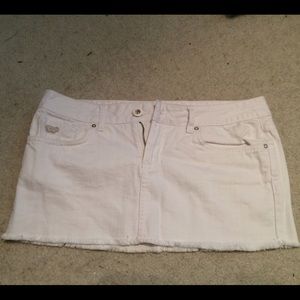 ⚪️white mini skirt⚪️