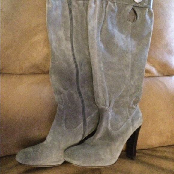 Michael kors boots size 9