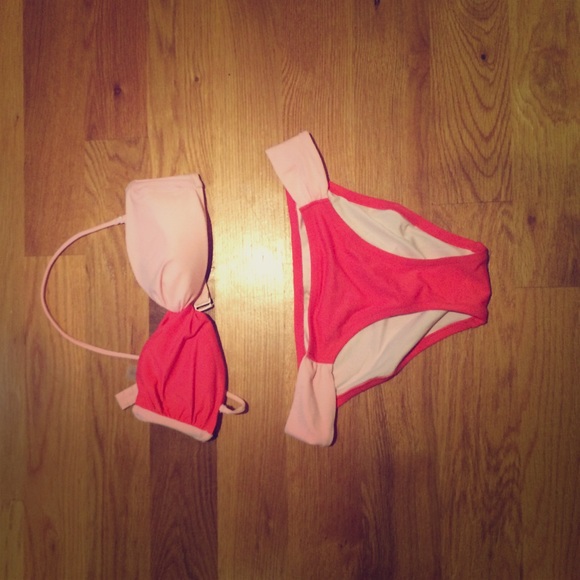 NWOT Victorias Secret two toned bikini
