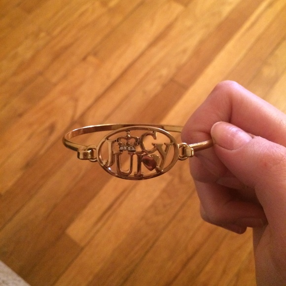 Juicy Couture Gold Bracelet - Picture 3 of 4