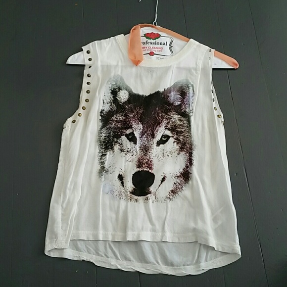 Wolf shirt