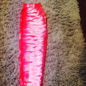 Pink and white Tie dye leggings. One size.