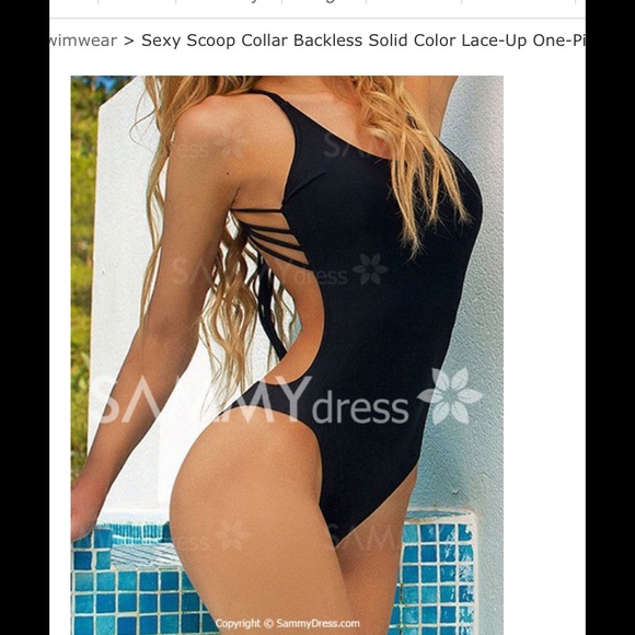 Medium size one piece from Sammy dress!