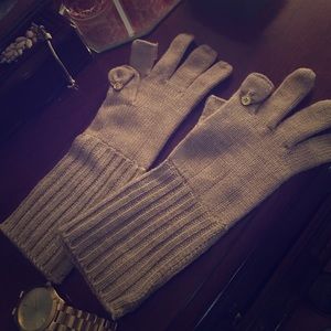 Calvin Klein set of gloves