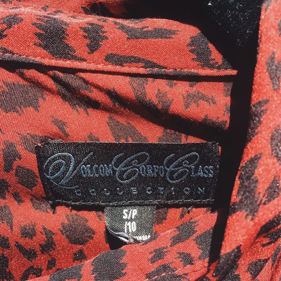 Volcom Unisex Leopard Button Up - Picture 2 of 3