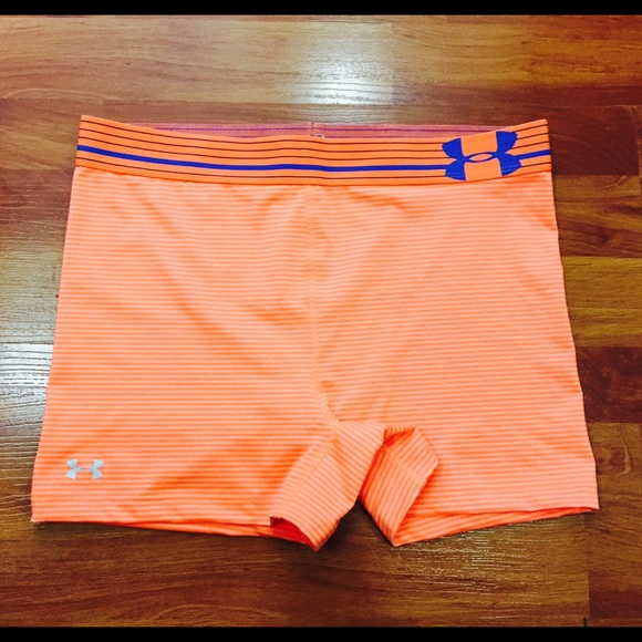 UNDER ARMOUR Compression Shorts