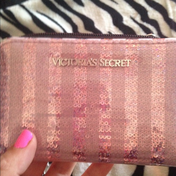 ❌SOLD❌🚫 VS sequined iphone 5 wallet case - Picture 3 of 4