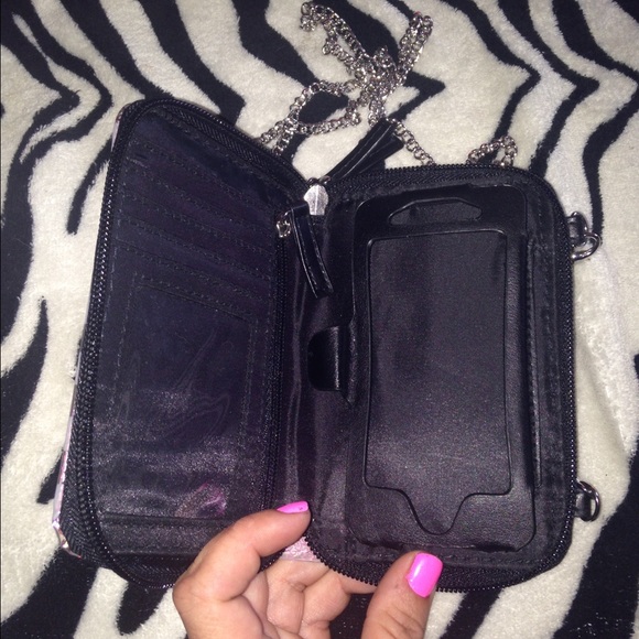 ❌SOLD❌🚫 VS sequined iphone 5 wallet case - Picture 4 of 4