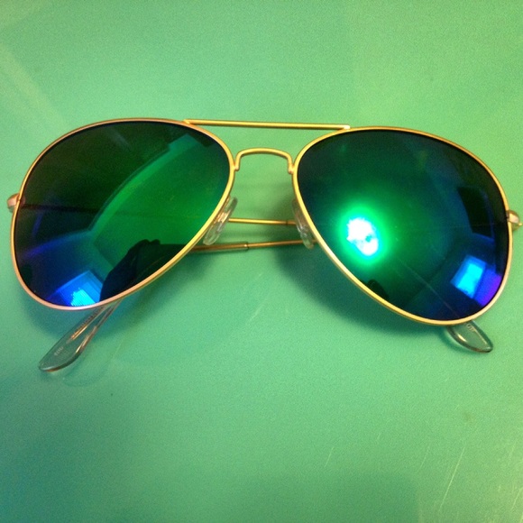Color tinted aviators