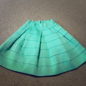 Francesca's mint textured skirt