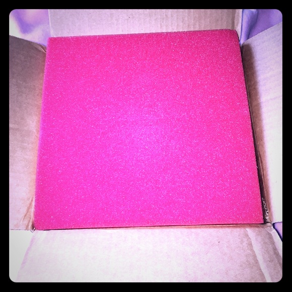 Shipping from this buyer is awesome!! - Picture 1 of 3