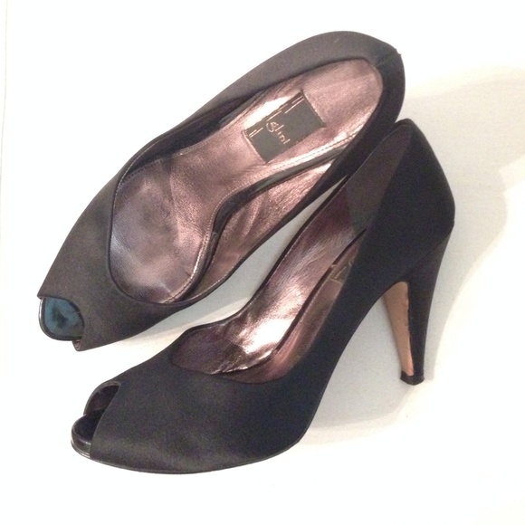 Glint Heels - Picture 1 of 4