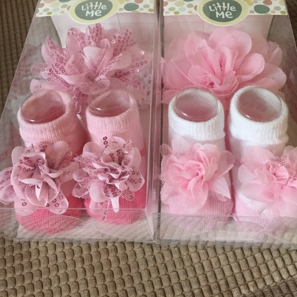 baby socks and headband set