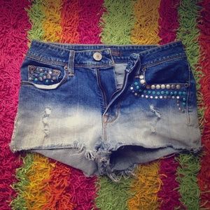 Kendall & Kylie blue jean shorts