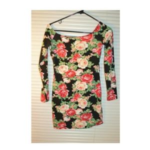 ***SOLD*** Sexy Floral Dress