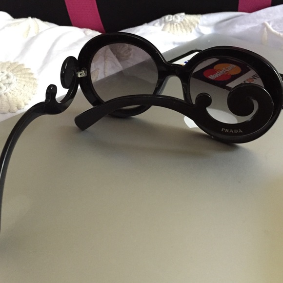 PRADA SHADES - Picture 3 of 4