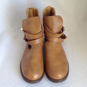 Epic Step Faux Leather Boots Sz 8B NEW