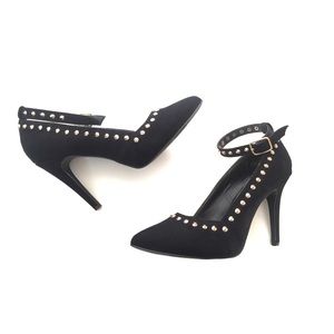 ‼️1 Day Sale‼️Forever 21 Studded Pumps
