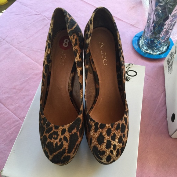 Aldo shoes size 8 wedge leopard