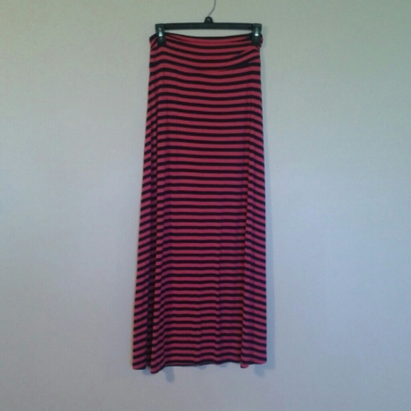 Striped maxi skirt