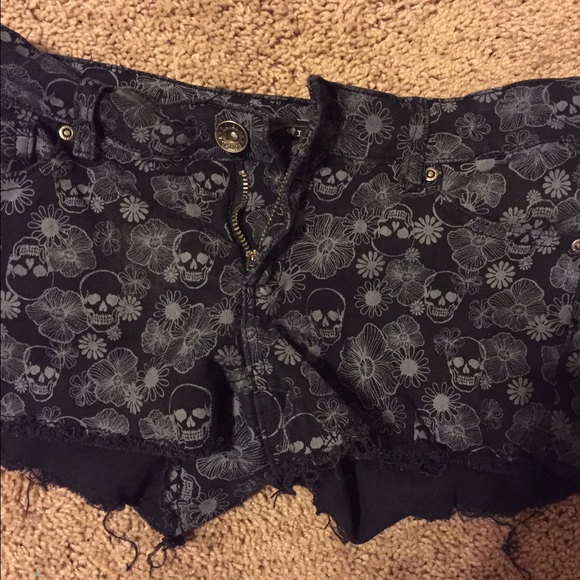 Skull and flower patterned shorts