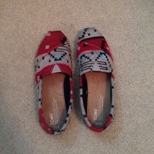 Toms Indian print shoes