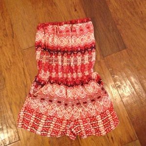 Strapless romper