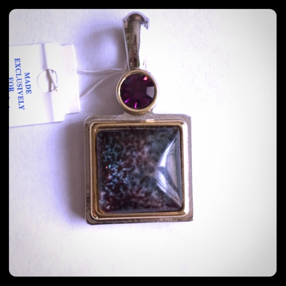Pretty Lia Sophia pendant- brand new!