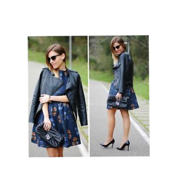 Zara Dresses & Skirts - Zara criss Cross Back Floral Dress 🔅SALE🔅