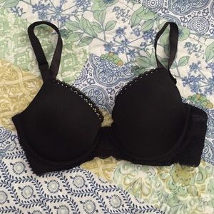 Calvin Klein black lace bra in size 34 D