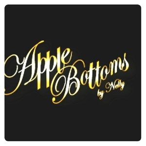 Apple bottom pocketless jeans